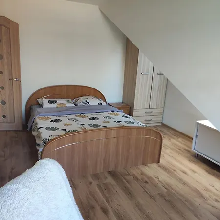 V3 In The Old Town With View *